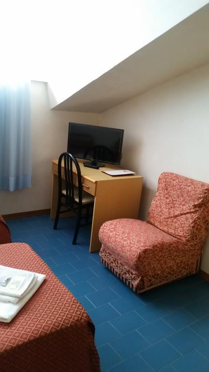 Albergo Margherita Chianciano Terme Exterior foto