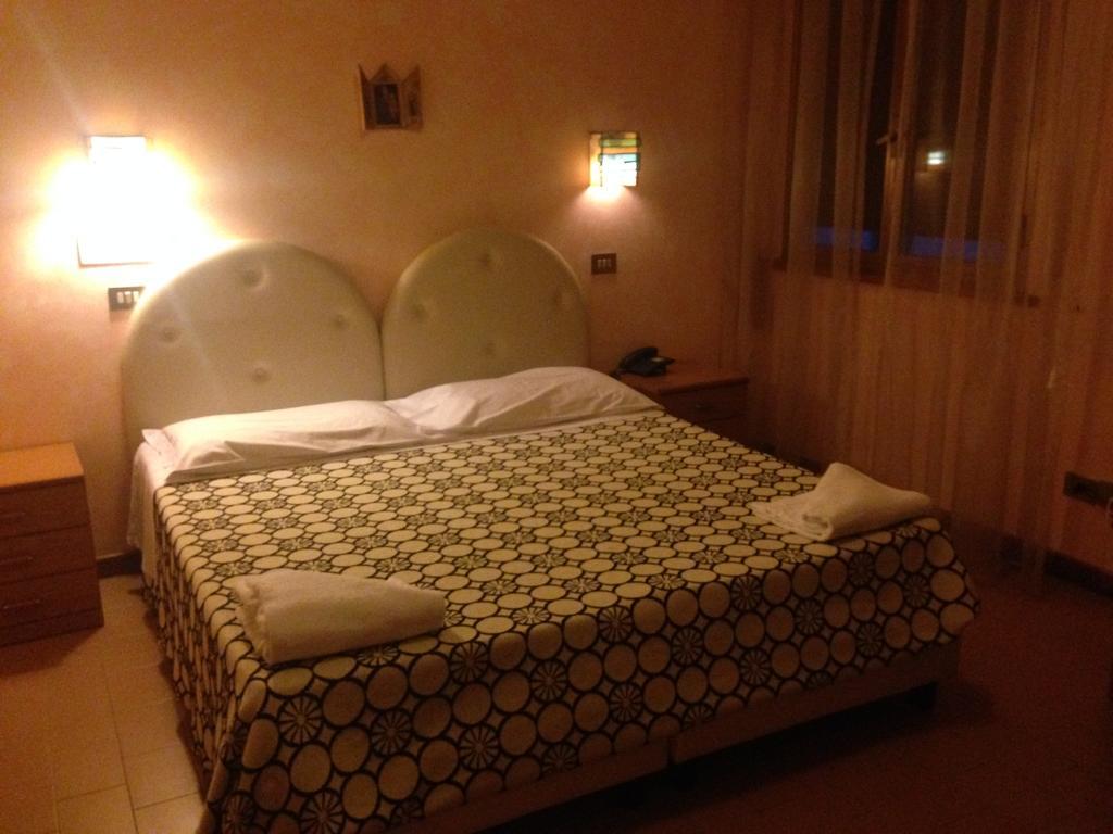 Albergo Margherita Chianciano Terme Exterior foto
